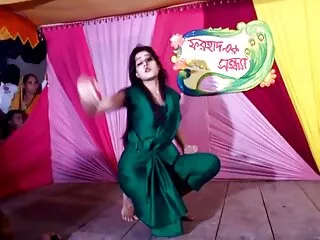 जर्किंग सेक्सी वीडियो हिंदी मूवी एचडी को पकड़ा और मदद की