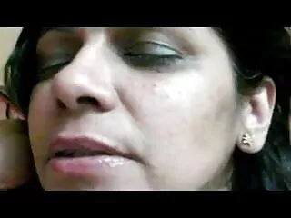 जंगली सेक्सी एचडी मूवी हिंदी में चेक चिक द्वारा मसालेदार लैपडांस
