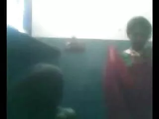 दुर्गा सेक्सी पिक्चर मूवी फुल एचडी की नग्नता - गायब हुई लहरें (2012)