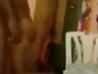उसने हिंदी फिल्म सेक्सी एचडी में हमें यहूदी बस्ती में रहने के लिए जगह दी