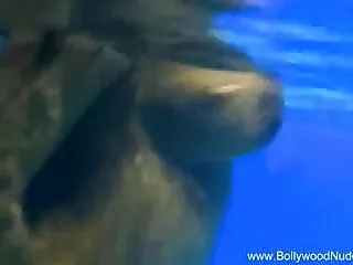 ओमेगा सेक्सी मूवी एचडी हिंदी में पर अरब जोड़ी